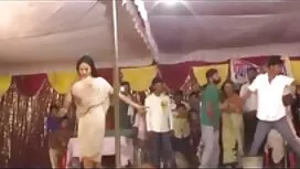 نوجوان اشلی اشتیاق ب ...