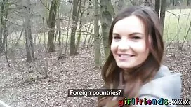 یک پرستار به دکتر آم ...