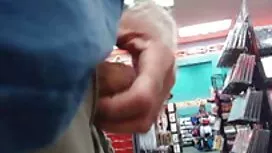 یک مرد کارگر و شخص س ...